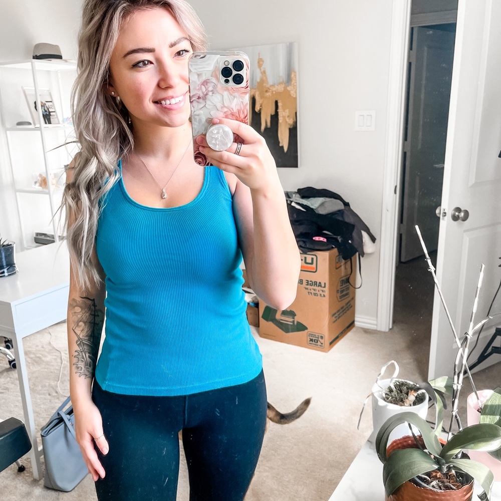 Turquoise tank top Size Small